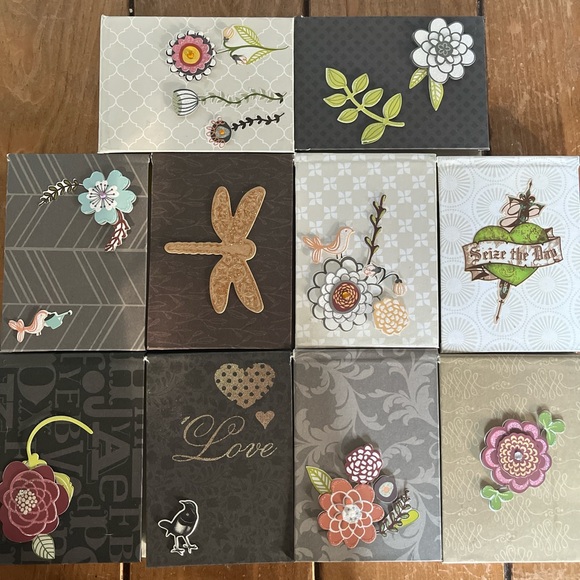 Scrapbooking Paper Pads - Picture 1 of 2